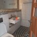 Doua camere, apartament semidecomandat